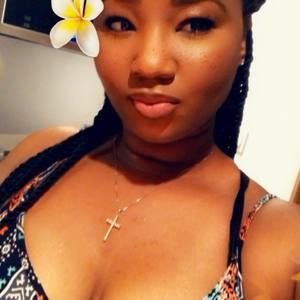 Meet your Posher, Dee